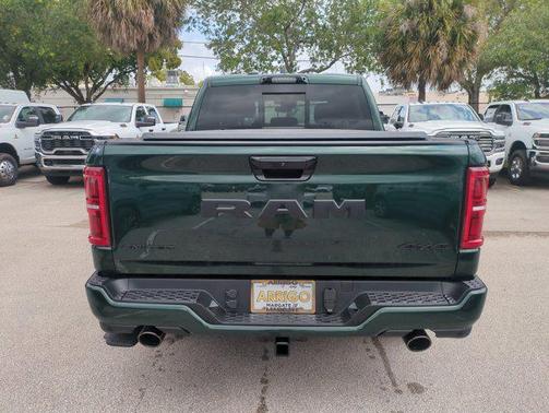 Serrano Green Metallic 2026 RAM 1500 Limited