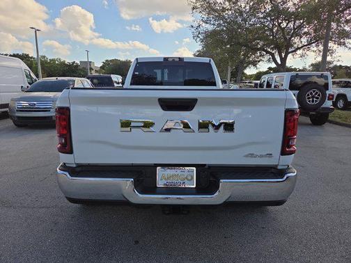 2026 RAM 3500 Tradesman Crew Cab 4x4 8' Box