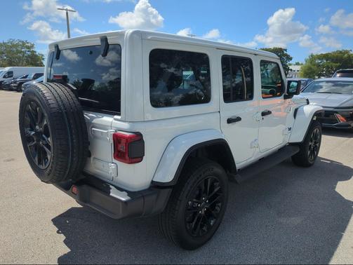 Bright White Clearcoat 2025 Jeep Wrangler 4xe Sahara