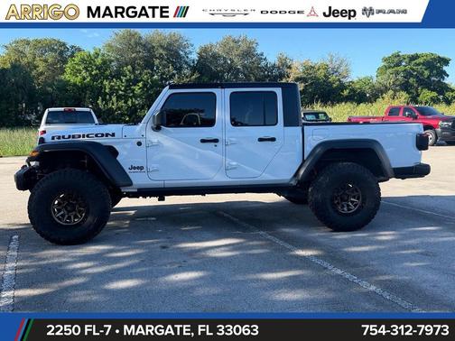 Bright White Clearcoat 2025 Jeep Gladiator Rubicon