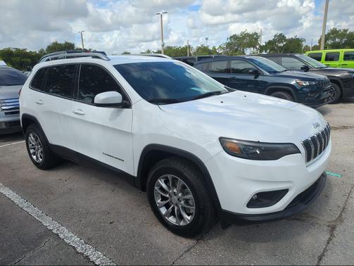 Bright White Clearcoat 2021 Jeep Cherokee Latitude Lux