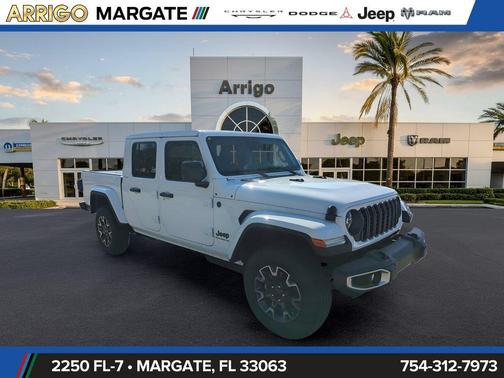 Bright White Clearcoat 2026 Jeep Gladiator Sahara 4x4