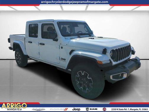 2026 Jeep Gladiator Sahara 4x4