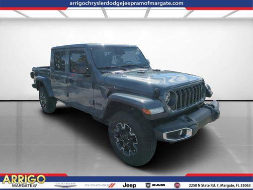 2026 Jeep Gladiator Sahara 4x4