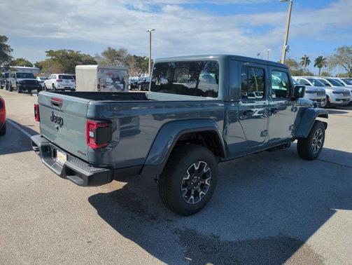 2026 Jeep Gladiator Sahara 4x4