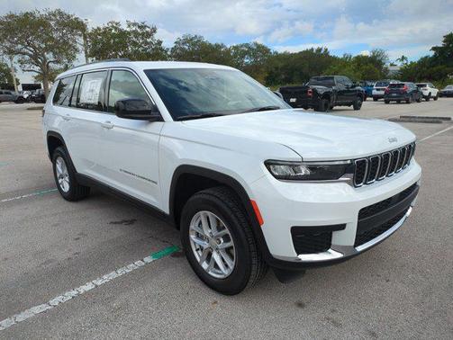 2025 Jeep Grand Cherokee L Laredo