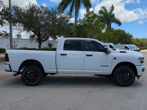 2025 RAM 2500 Big Horn Crew Cab 4x4 6'4' Box