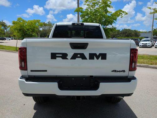 2025 RAM 2500 Big Horn Crew Cab 4x4 6'4' Box