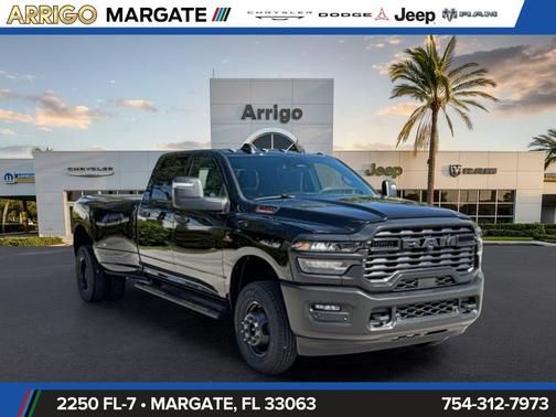Diamond Black Crystal Pearlcoat 2027 RAM 3500 Tradesman