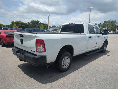 Bright White Clearcoat 2024 RAM 2500 Tradesman Crew Cab 4x4 8' Box