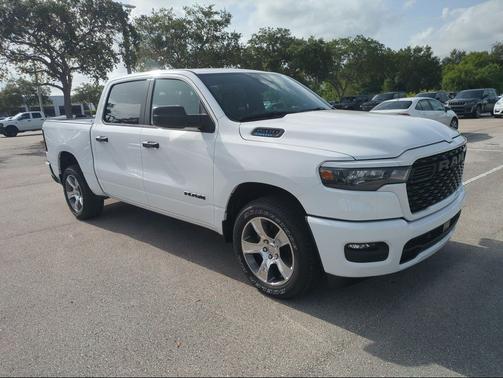 Bright White Clearcoat 2026 RAM 1500 Express