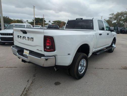 2026 RAM 3500 Tradesman Crew Cab 4x4 8' Box