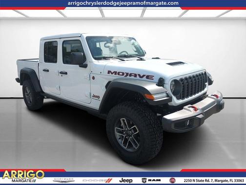 Bright White Clearcoat 2026 Jeep Gladiator Mojave 4x4