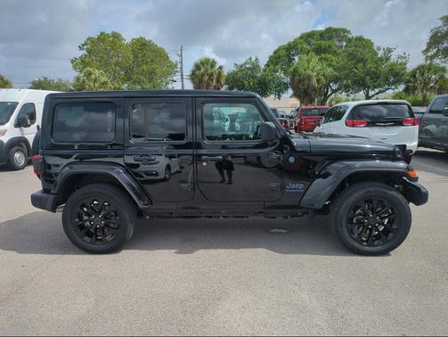Black Clearcoat 2025 Jeep Wrangler 4xe Sahara