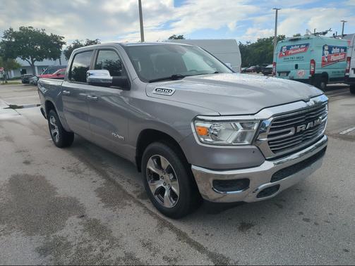 Billet Silver Metallic Clearcoat 2024 RAM 1500 Laramie