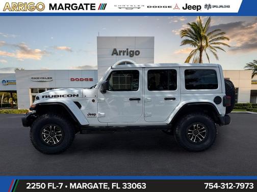 Bright White Clearcoat 2027 Jeep Wrangler Rubicon