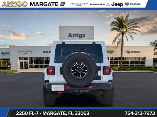 Bright White Clearcoat 2027 Jeep Wrangler Rubicon