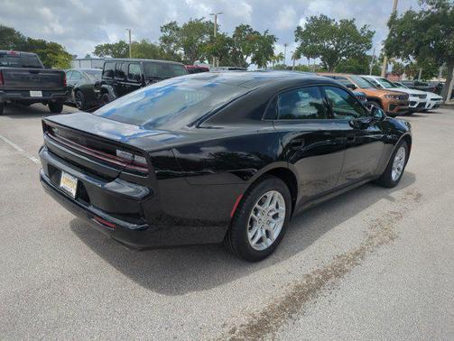 Diamond Black Crystal Pearlcoat 2026 Dodge Charger R/T
