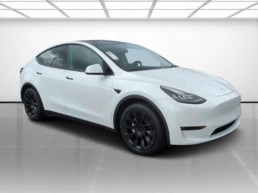 2021 Tesla Model Y Standard Range Rear-Wheel Drive