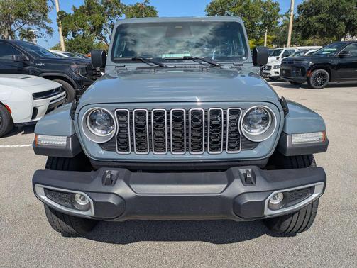 Anvil Clearcoat 2025 Jeep Wrangler 4xe Sahara