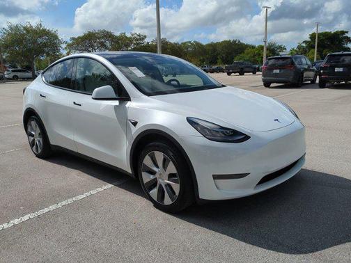 2023 Tesla Model Y Long Range Dual Motor All-Wheel Drive