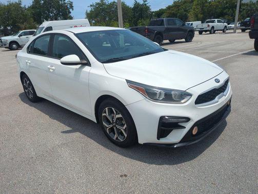 Clear White 2019 Kia Forte LXS