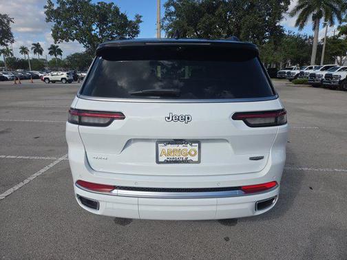 2025 Jeep Grand Cherokee L Summit Reserve