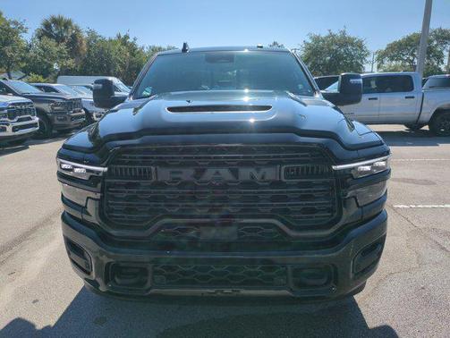 Diamond Black Crystal Pearlcoat 2026 RAM 2500 Limited Crew Cab 4x4 6'4' Box