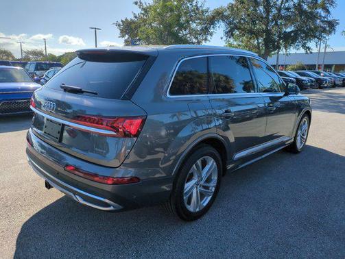 2021 Audi Q7 55 Prestige
