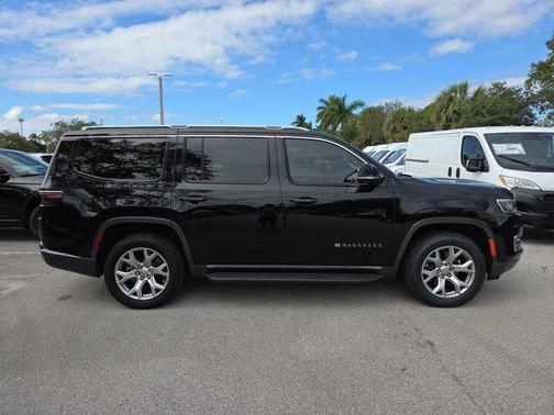 2022 Jeep Wagoneer Series I 4x2