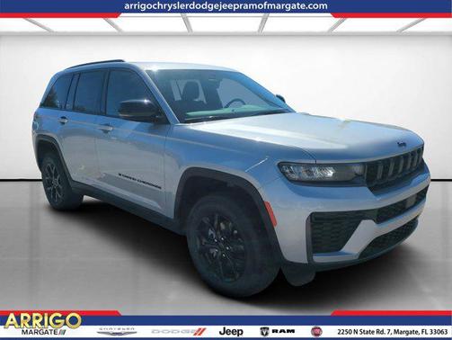 2026 Jeep Grand Cherokee Altitude