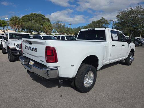 2026 RAM 3500 Big Horn Crew Cab 4x4 8' Box