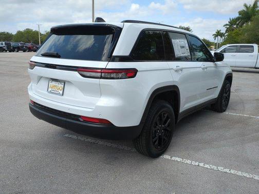 2025 Jeep Grand Cherokee Altitude