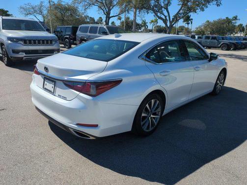 2020 Lexus ES 350 Base