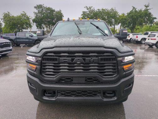 Diamond Black Crystal Pearlcoat 2026 RAM 2500 Warlock Crew Cab 4x4 6'4' Box