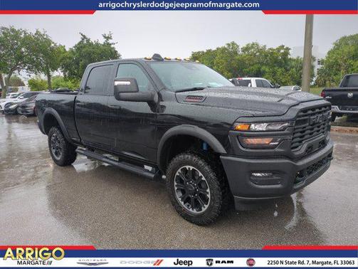 Diamond Black Crystal Pearlcoat 2026 RAM 2500 Warlock Crew Cab 4x4 6'4' Box
