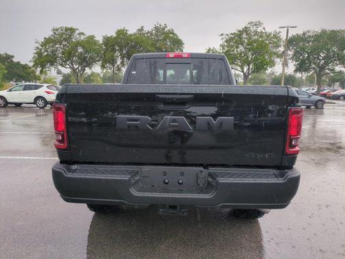 Diamond Black Crystal Pearlcoat 2026 RAM 2500 Warlock Crew Cab 4x4 6'4' Box