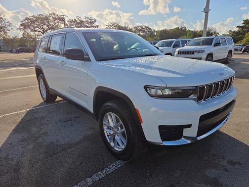 2025 Jeep Grand Cherokee L Laredo