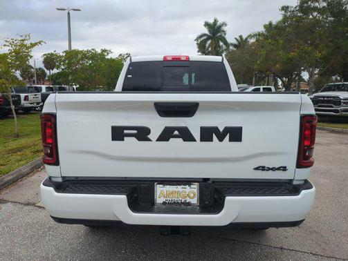 2026 RAM 2500 Black Express Crew Cab 4x4 6'4' Box