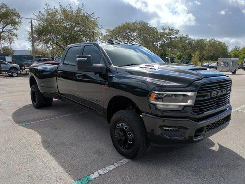 2024 RAM 3500 Laramie Crew Cab 4x4 8' Box