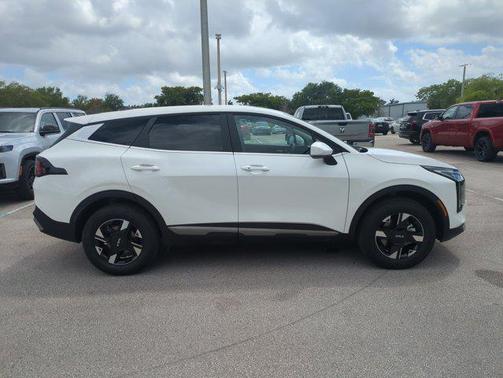 2026 Kia Sportage LX