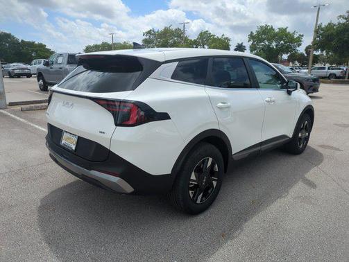 2026 Kia Sportage LX