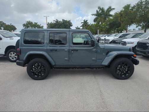 Anvil Clearcoat 2025 Jeep Wrangler 4xe Sahara