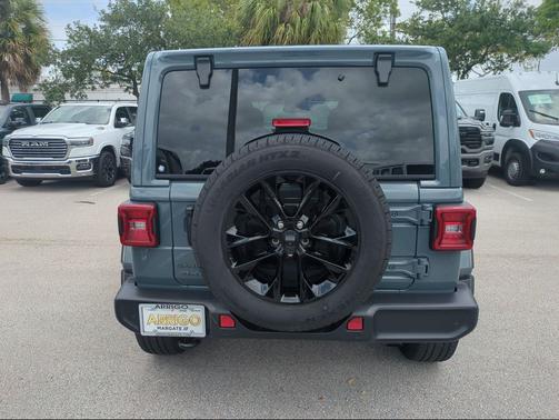 Anvil Clearcoat 2025 Jeep Wrangler 4xe Sahara