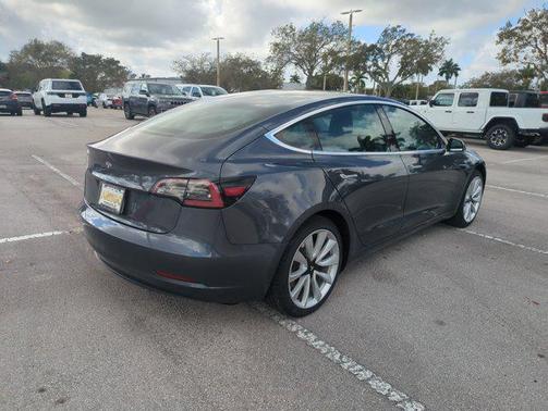 2020 Tesla Model 3 Standard Range
