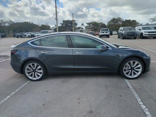 2020 Tesla Model 3 Standard Range