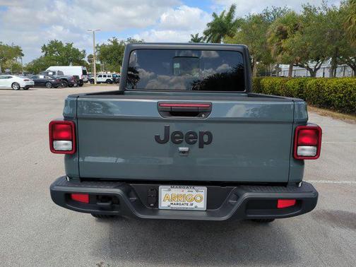 2025 Jeep Gladiator Sport S