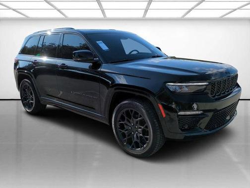 2025 Jeep Grand Cherokee Summit