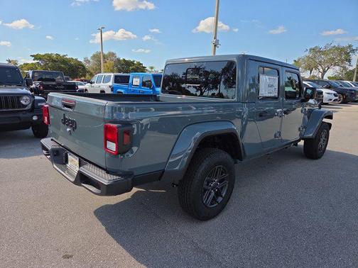 2026 Jeep Gladiator Sport S