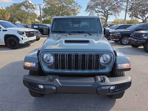 2026 Jeep Gladiator Sport S